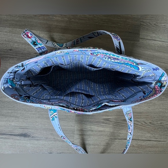 Vera Bradley Blue and Purple Quilted Tote Bag with Floral Design - Picture 7 of 8